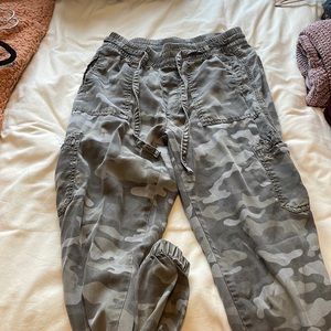 American eagle, S, camo joggers
